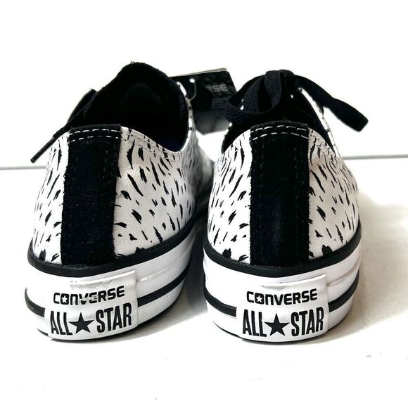 Converse All Star Women's 6.5-7 Black White Glossy Sneakers Lace Up Youth 5 Low - Picture 7 of 9